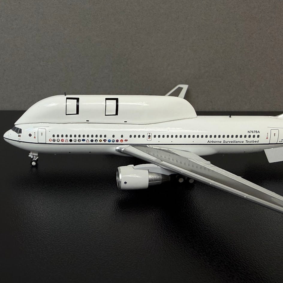 Patriot Models 1:400 Boeing Company/U.S. Army 767-200 (AST) N767BA PT-400-018
