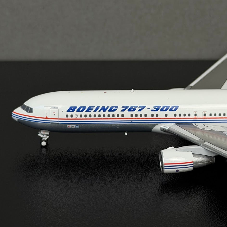 Patriot Models 1:400 Boeing Company 767-300 N767S PT-400-024