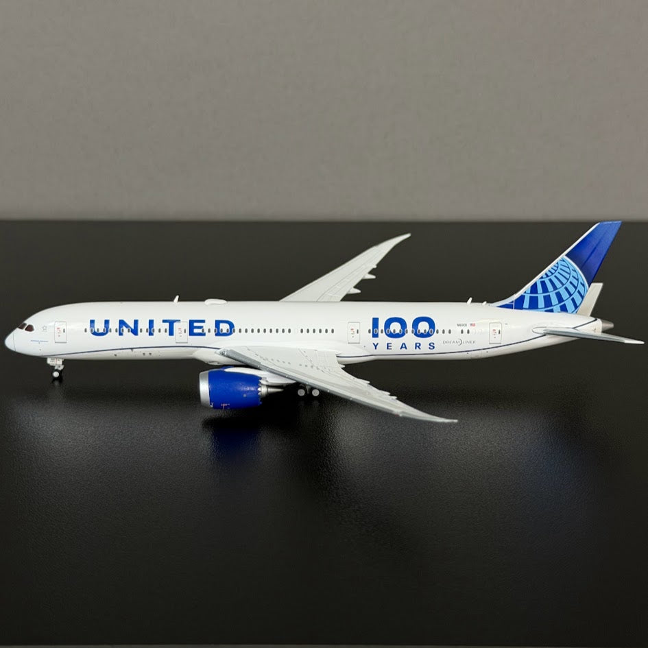 Gemini Jets 1:400 United Airlines Boeing 787-9 N61101 "100 Years" GJUAL2228