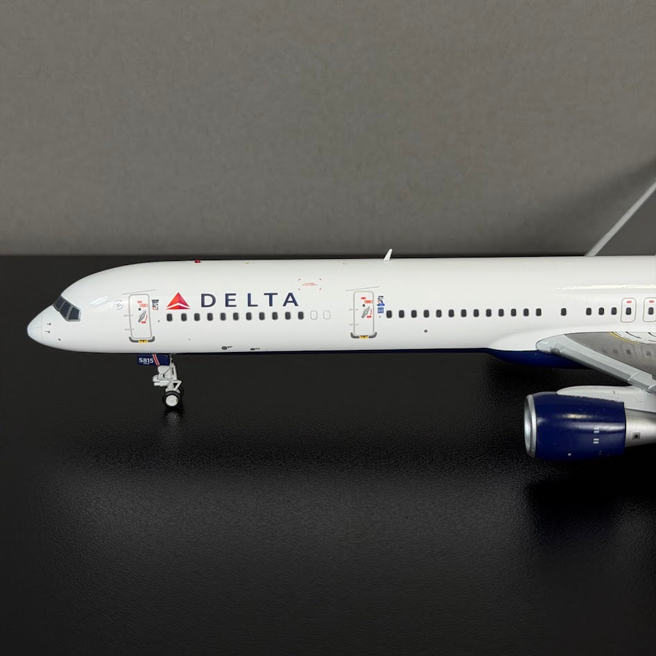 Gemini200 Delta Air Lines Boeing 757-300 N595NW G2DAL1418