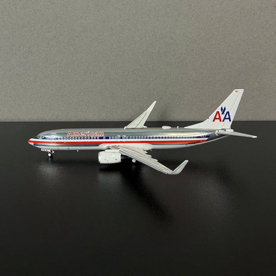 C Models 1:400 American Airlines Boeing 737-800 N921NN "American Heritage" C0069