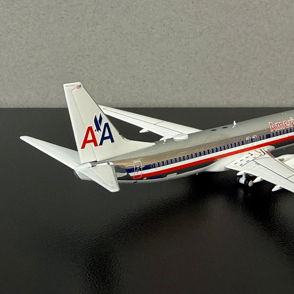 C Models 1:400 American Airlines Boeing 737-800 N921NN "American Heritage" C0069