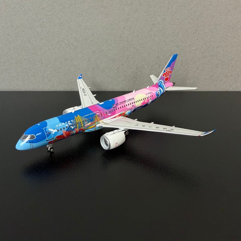 Phoenix Models 1:400 China Southern Airlines Comac C919 B-658W 12067