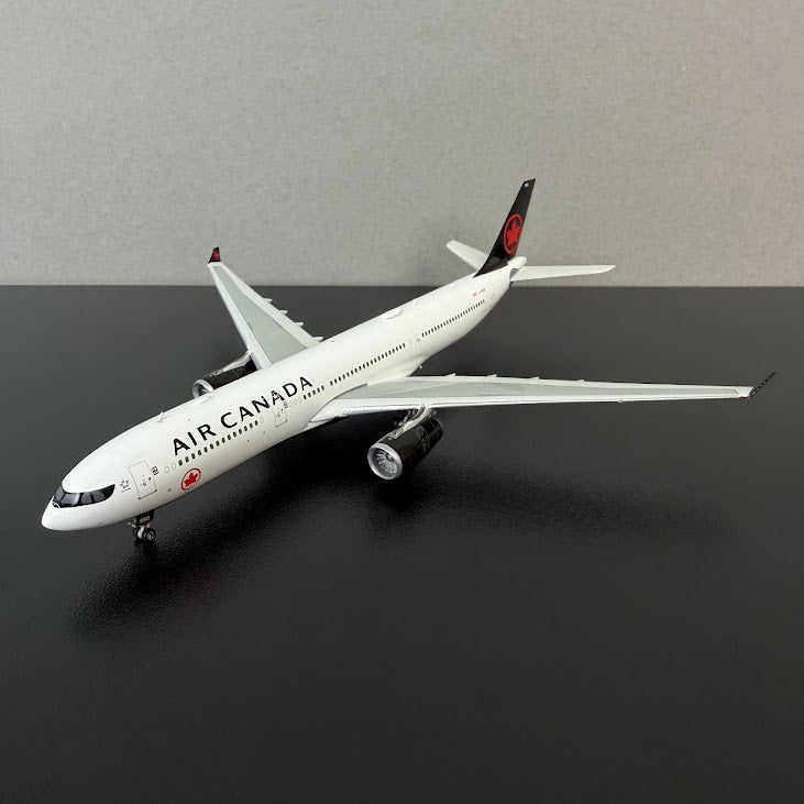 Phoenix Models 1:400 Air Canada Airbus A330-300 C-FDHU 12073