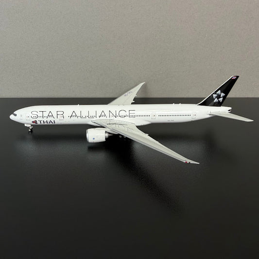 Phoenix Models 1:400 Thai Airways Boeing 777-300ER HS-TKQ "Star Alliance" 12089