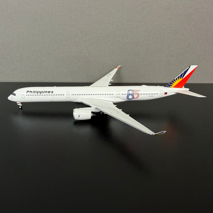 Phoenix Models 1:400 Philippines Airlines Airbus A350-1000 RP-C3510 "85th Anniversary" 12085