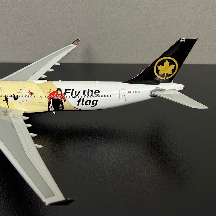 Phoenix Models 1:400 Air Canada Airbus A330-300 C-GEGC "Fly the Flag" 12072