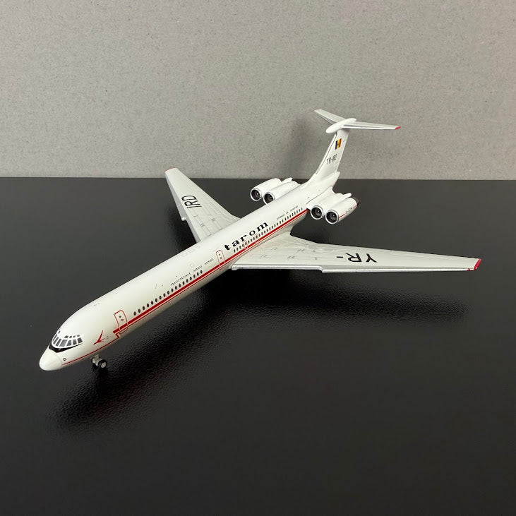 Phoenix Models 1:400 Tarom Ilyushin IL-62M YR-IRD 12080