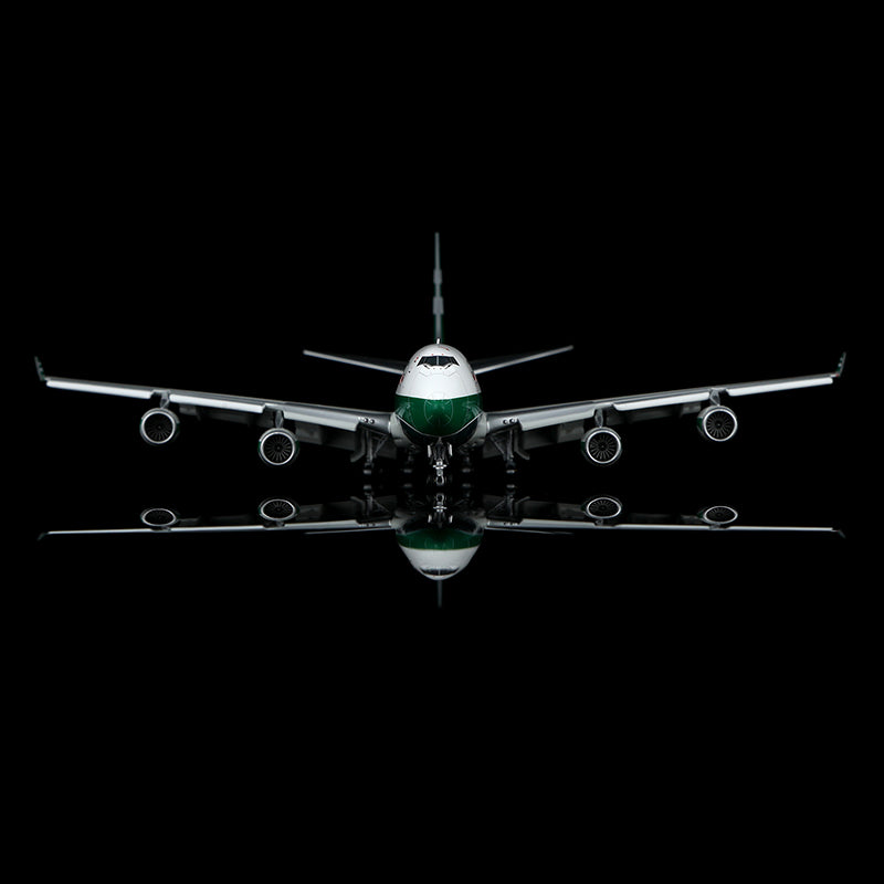 YY Wings 1:400 Cathay Pacific Boeing 747-400F VR-HUH Flaps Down YY74421F