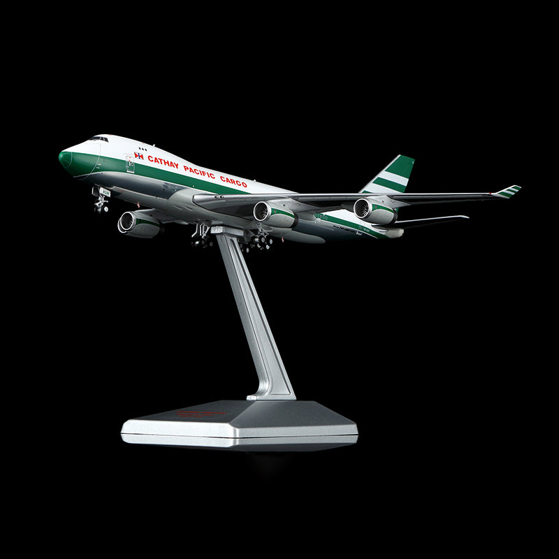 YY Wings 1:400 Cathay Pacific Boeing 747-400F VR-HUH YY74421