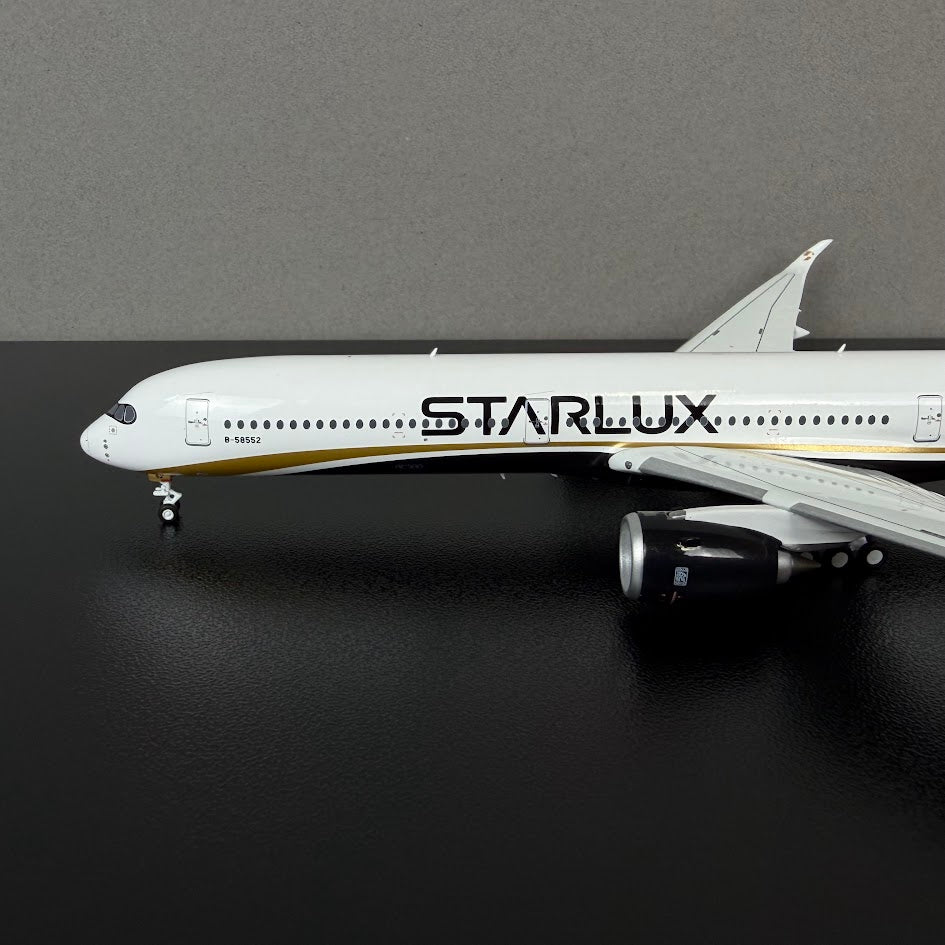 Aero Polaris 1:400 Starlux Airlines Airbus A350-1000 B-58552 "Carbon Fiber" HA35K0013