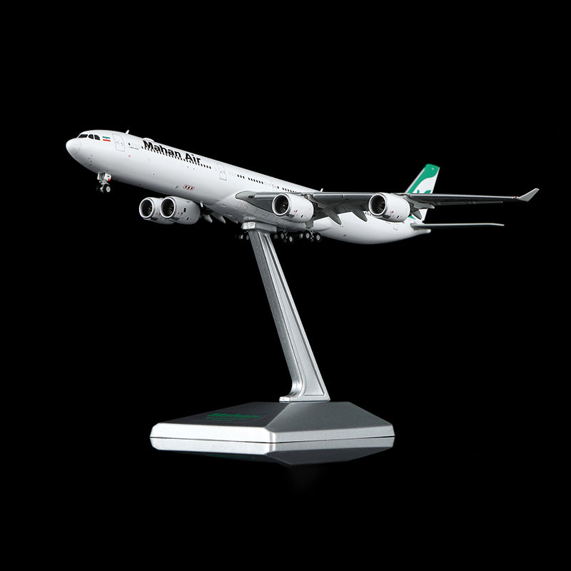 YY Wings 1:400 Mahan Air Airbus A340-600 EP-MME Flaps Down YY34613F