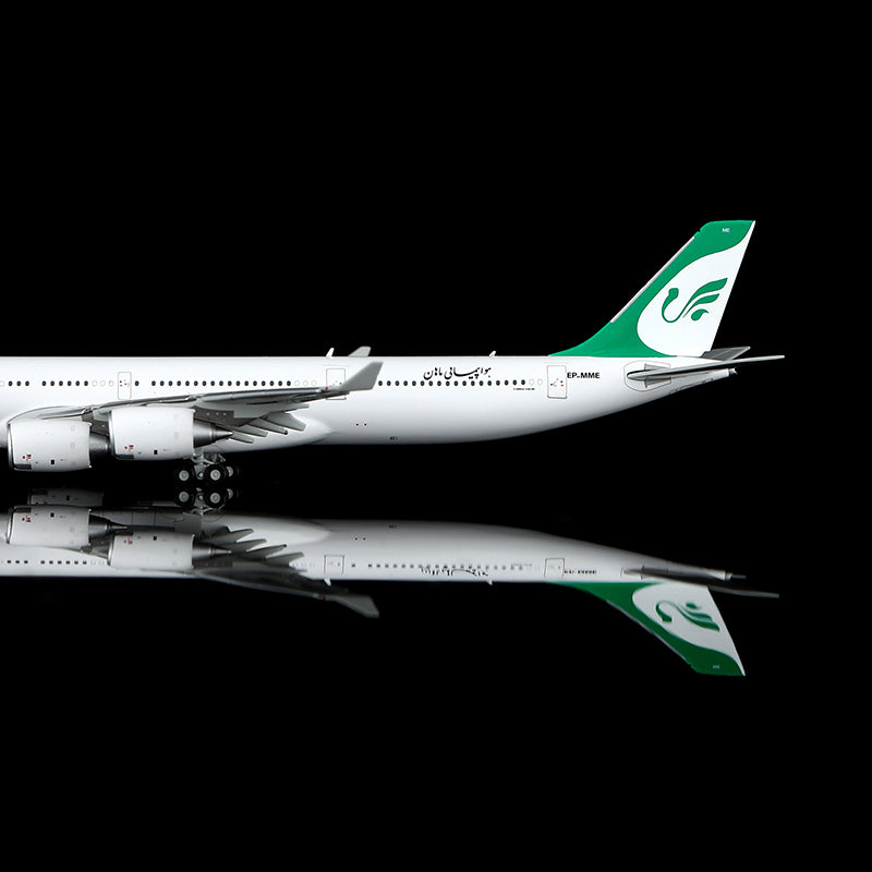 YY Wings 1:400 Mahan Air Airbus A340-600 EP-MME Flaps Down YY34613F