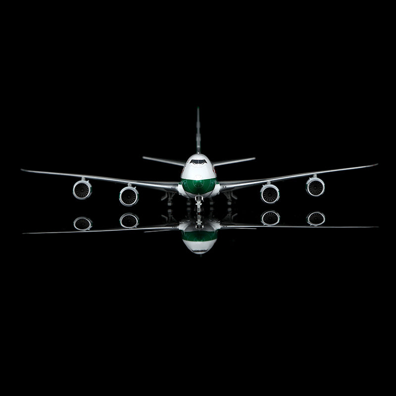 YY Wings 1:400 Cathay Pacific Cargo Boeing 747-8F B-LJE "80th Retro" YY74809