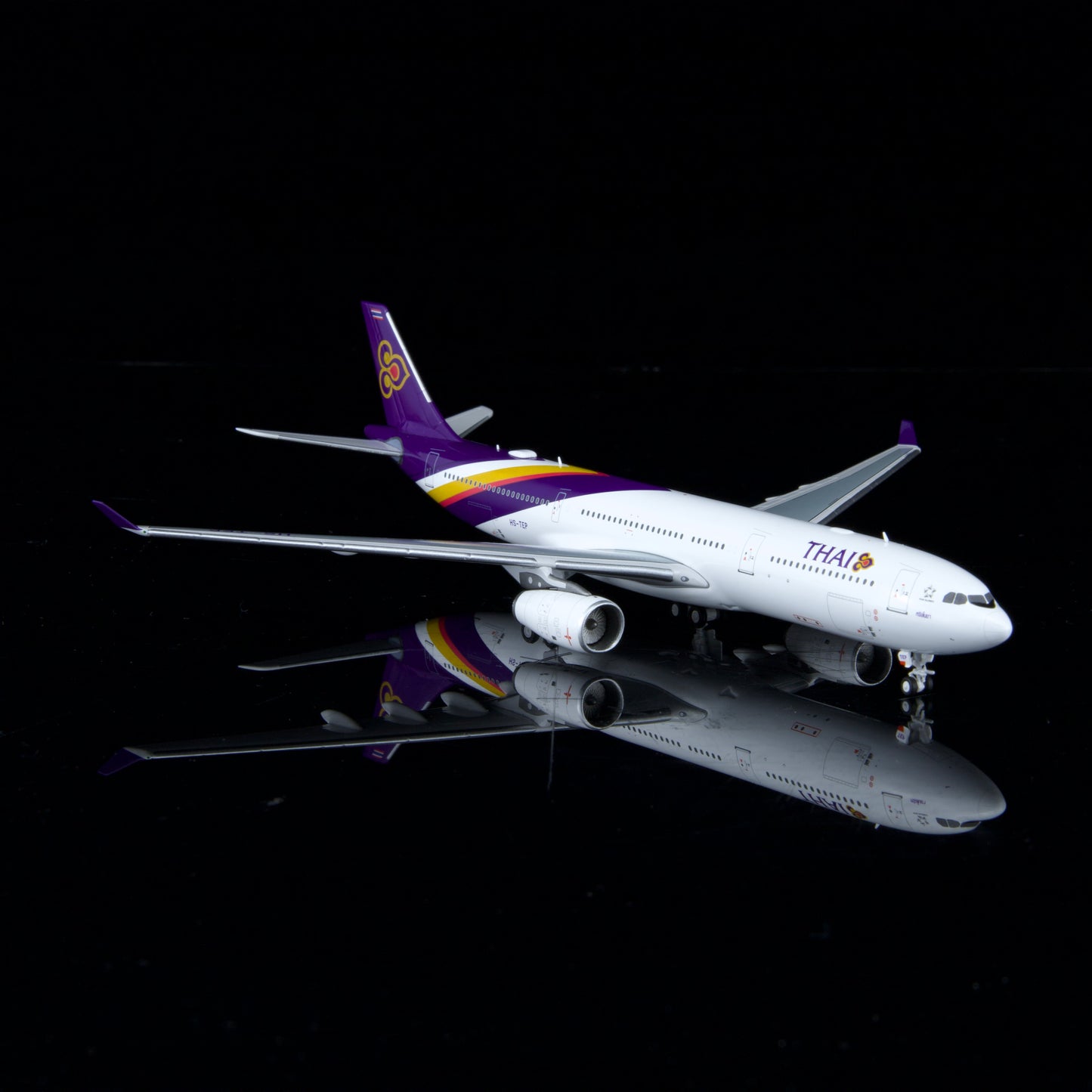 Kylin Models 1:400 Thai Airways Airbus A330-300 HS-TEP K333THA01