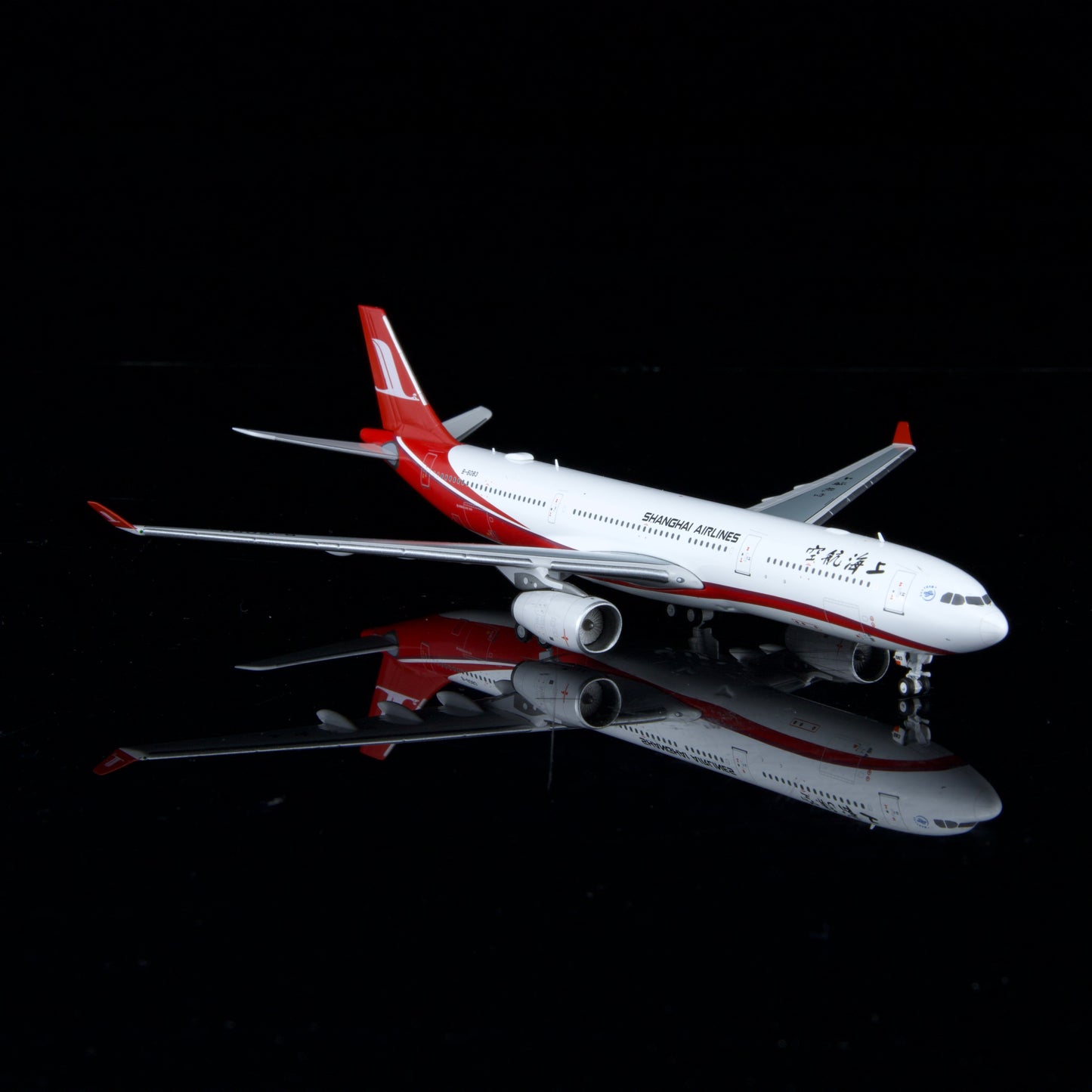 Kylin Models 1:400 Shanghai Airlines Airbus A330-300 B-6083 K333CSH01