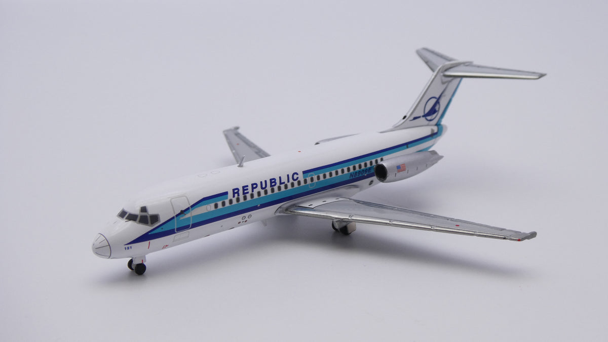 Pre-Order V1:400 Republic Airlines McDonnell Douglas DC-9-10 N8909E 400024