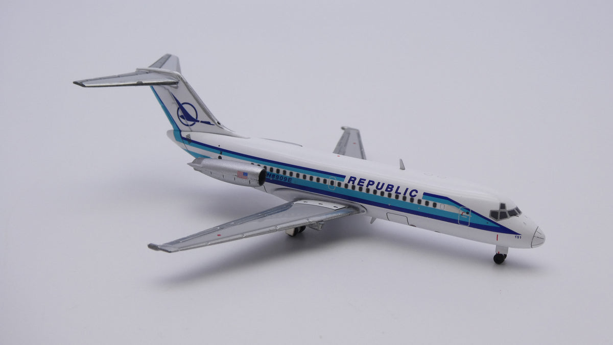 Pre-Order V1:400 Republic Airlines McDonnell Douglas DC-9-10 N8909E 400024