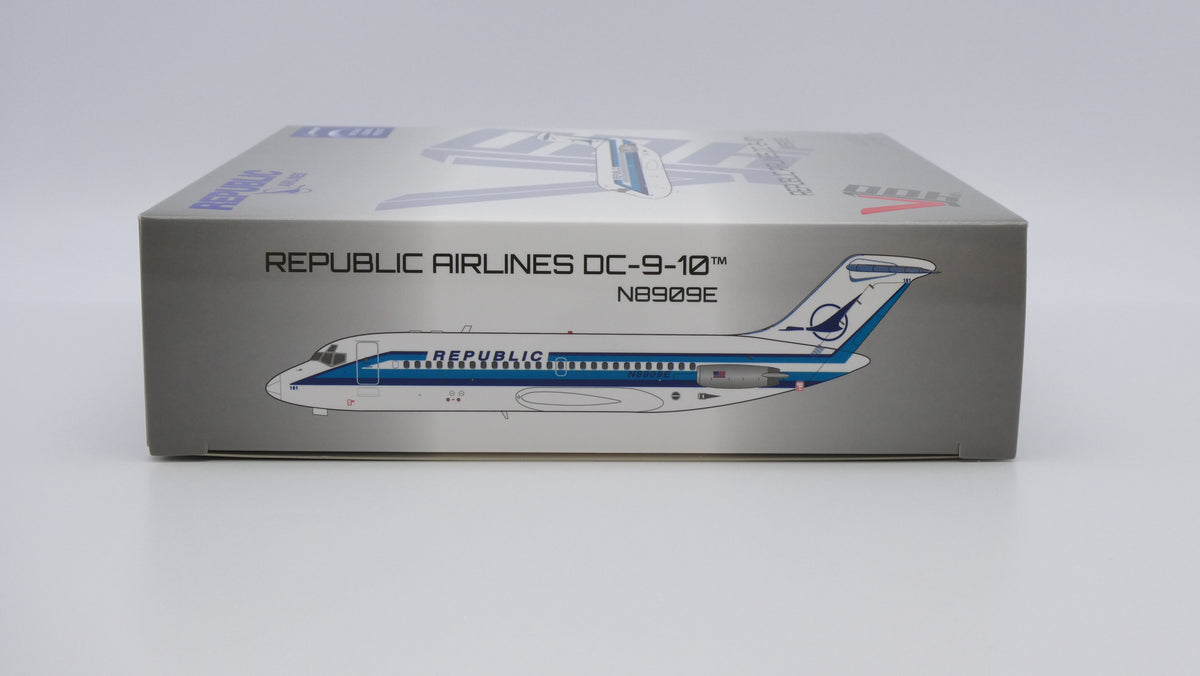 Pre-Order V1:400 Republic Airlines McDonnell Douglas DC-9-10 N8909E 400024