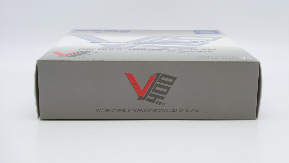Pre-Order V1:400 Republic Airlines McDonnell Douglas DC-9-10 N8909E 400024