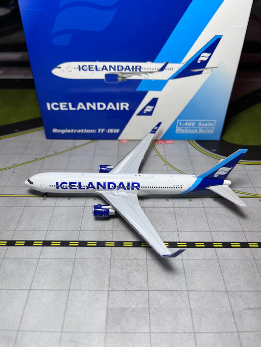 Phoenix Models 1:400 Icelandair Boeing 767-300 TF-ISW PH11910