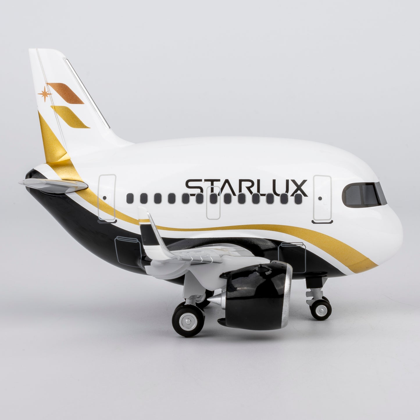 CUMO Cute Model Starlux Airlines Airbus A321neo Q3003