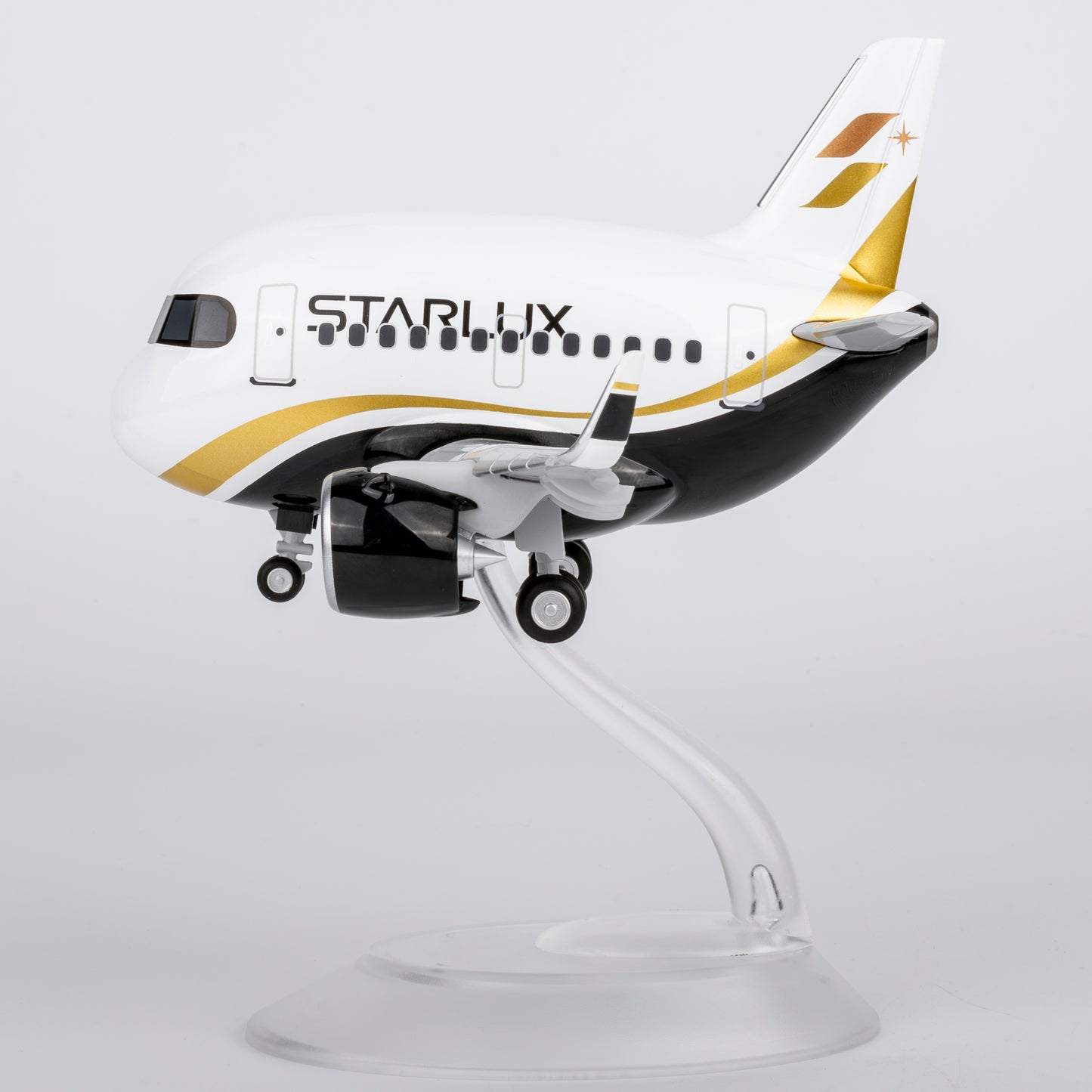 CUMO Cute Model Starlux Airlines Airbus A321neo Q3003