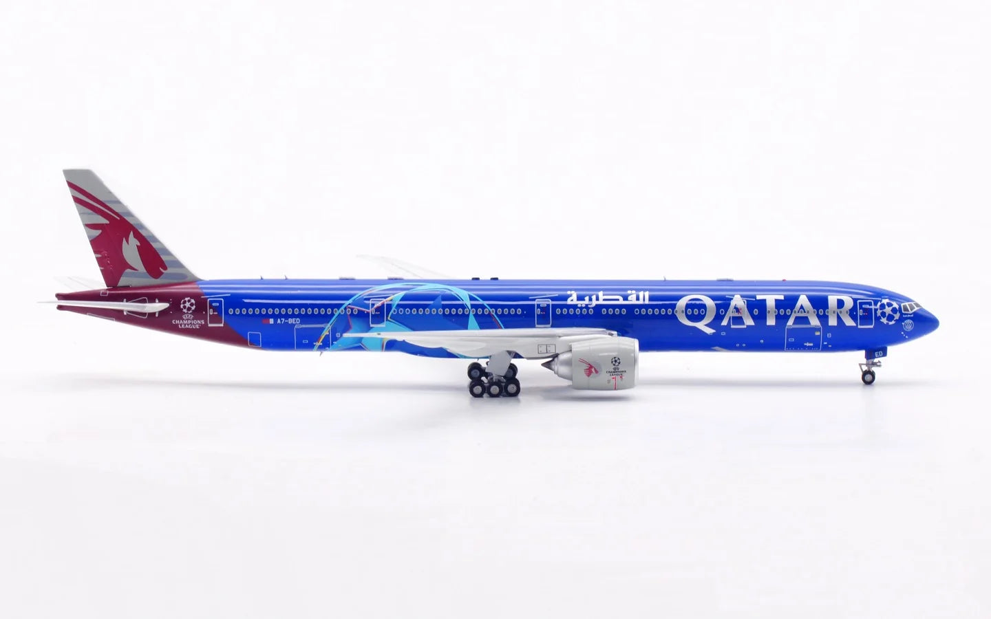 AV400 Qatar Airwasy Boeing 777-3DZER A7-BED "Champions League" WB4064