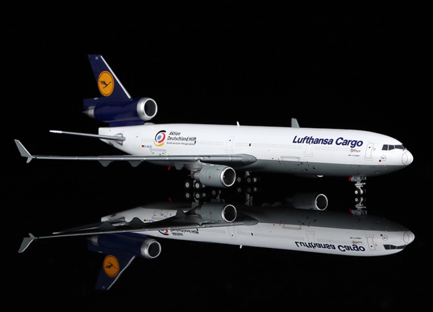 YY Wings 1:400 Lufthansa Cargo McDonnell Douglas MD-11F D-ALCC "Aktion Deutschland Hilft"