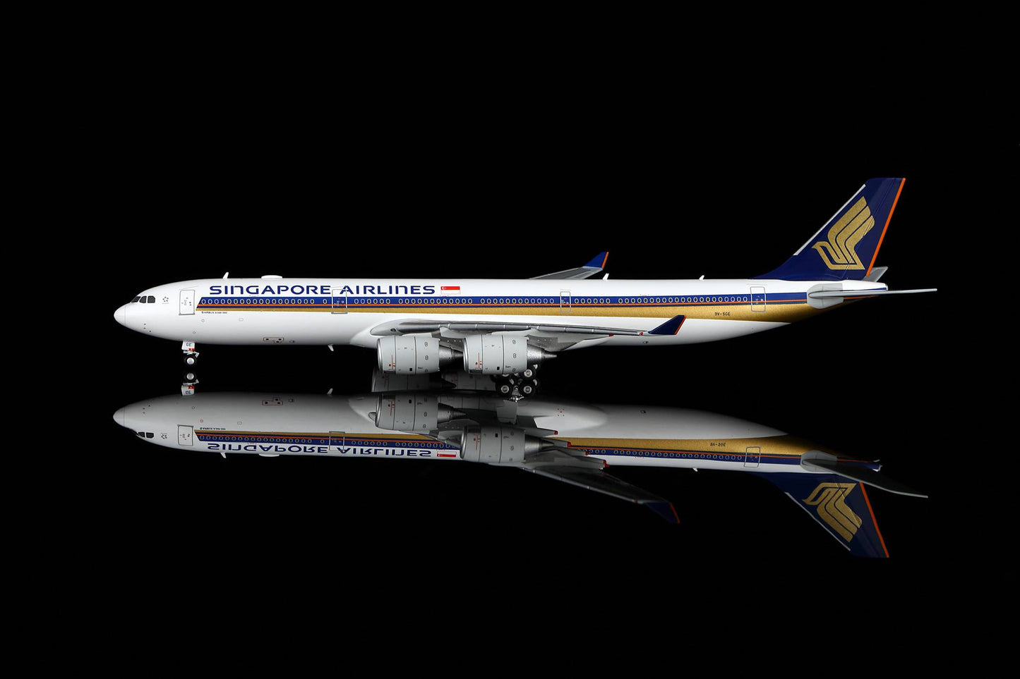 HX Models 1:400 Singapore Airlines A340-500 9V-SGE A530105