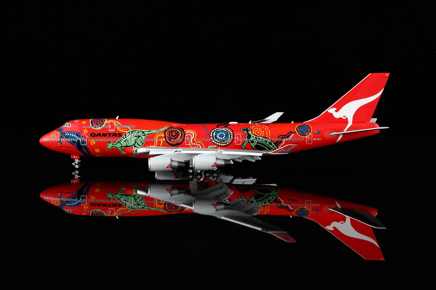 HX Models 1:400 Qantas Airways Boeing 747-400 VH-OEJ "Wunala Dreaming" Flaps Down B616501F