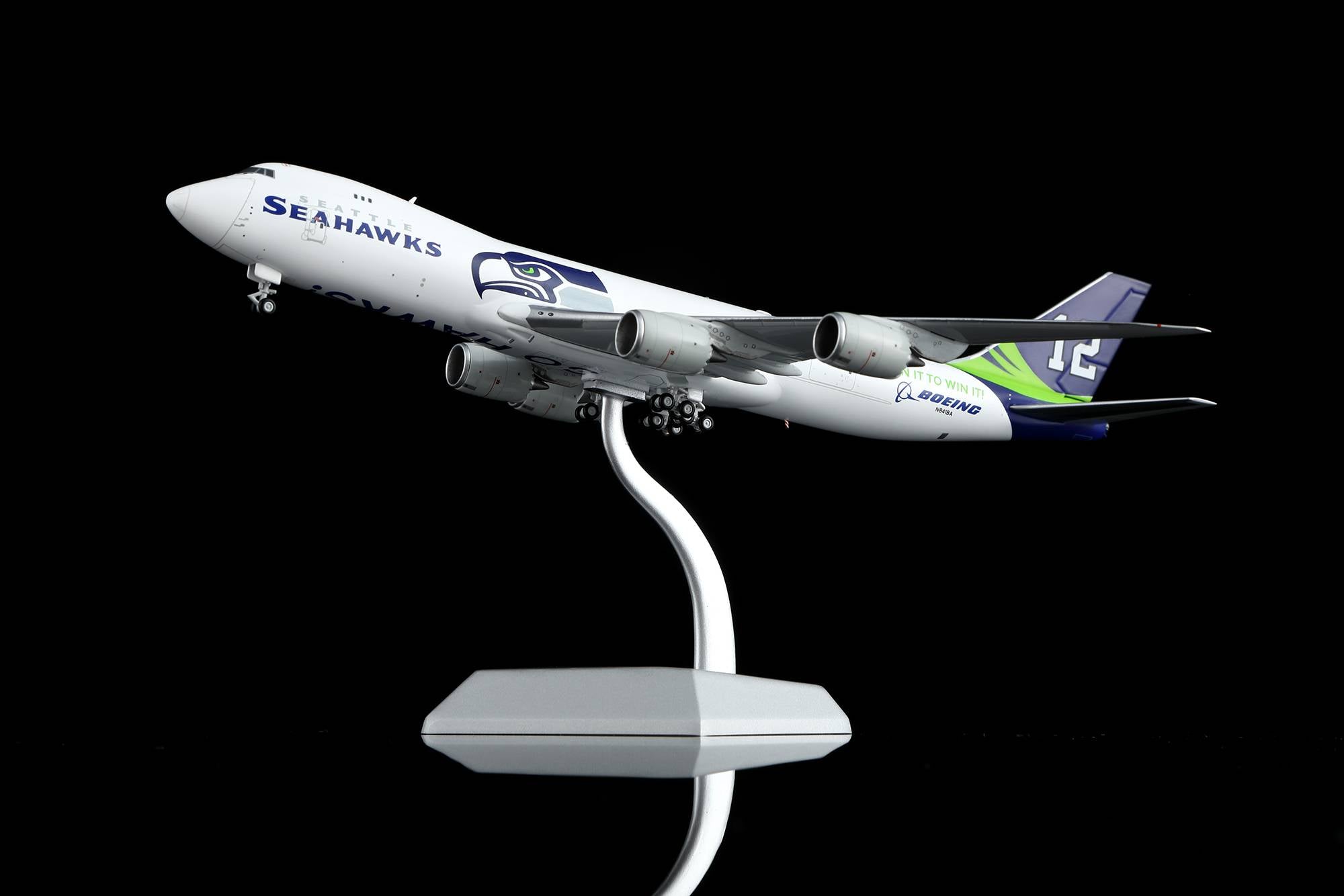 HX Models 1:400 Silk Way West Airlines Boeing 747-8F VQ-BVB