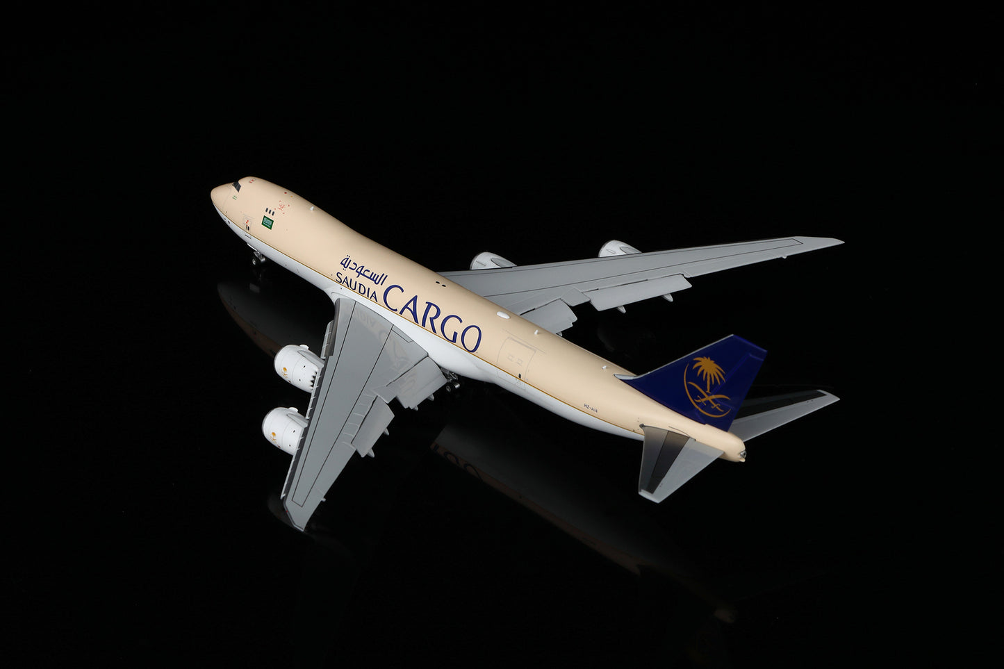 HX Models 1:400 Saudia Cargo Boeing 747-8F HZ-AI3 Flaps Down B631601F