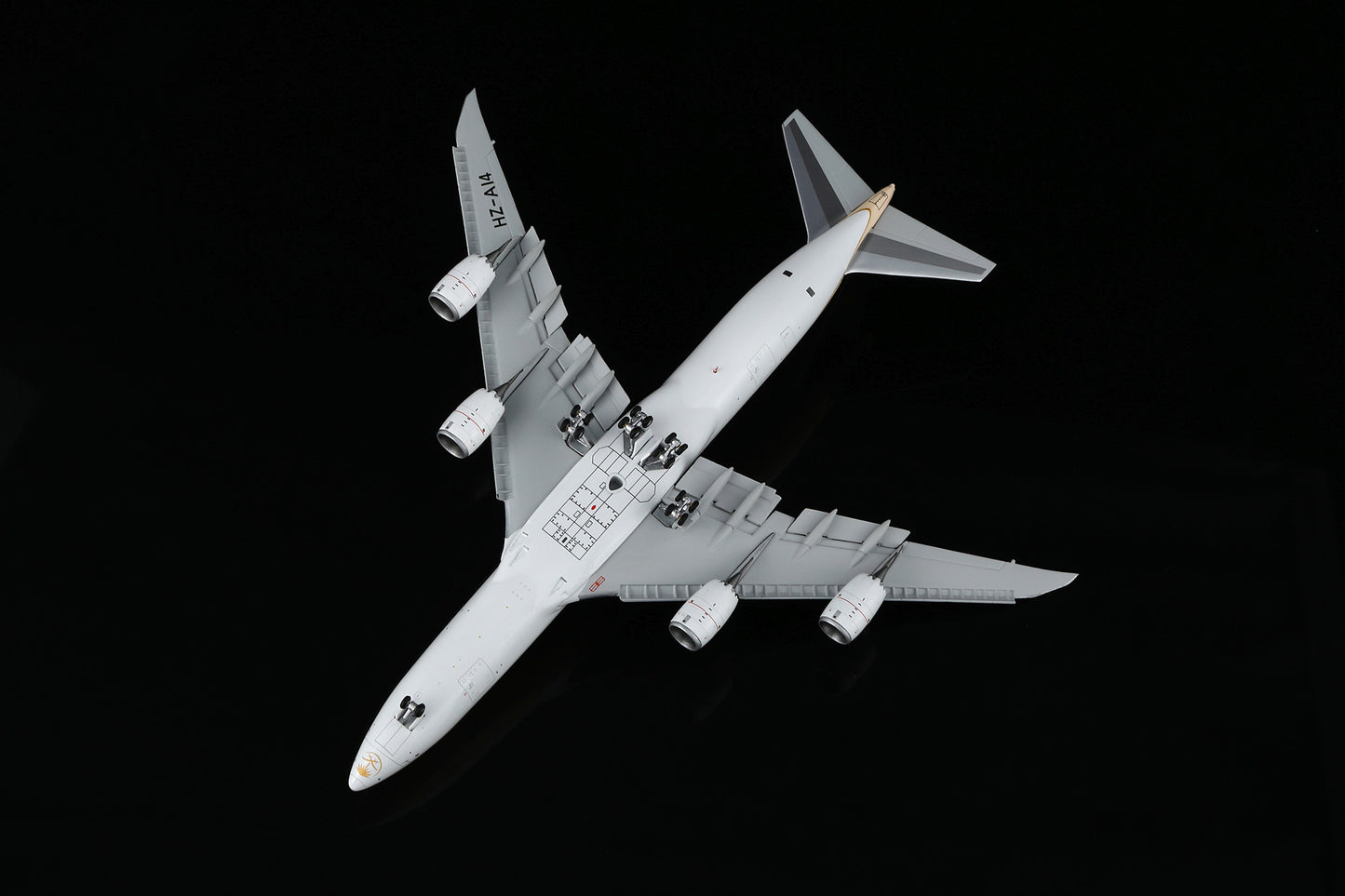 HX Models 1:400 Saudia Cargo Boeing 747-8F HZ-AI3 Flaps Down B631601F