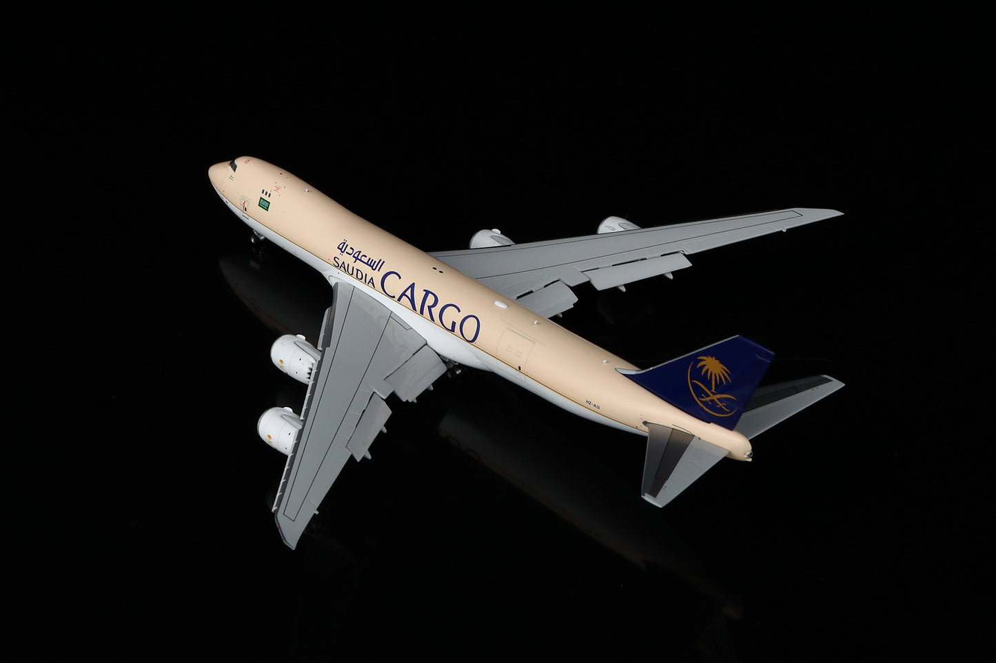 HX Models 1:400 Saudia Cargo Boeing 747-8F HZ-AI4 Flaps Down B631602F