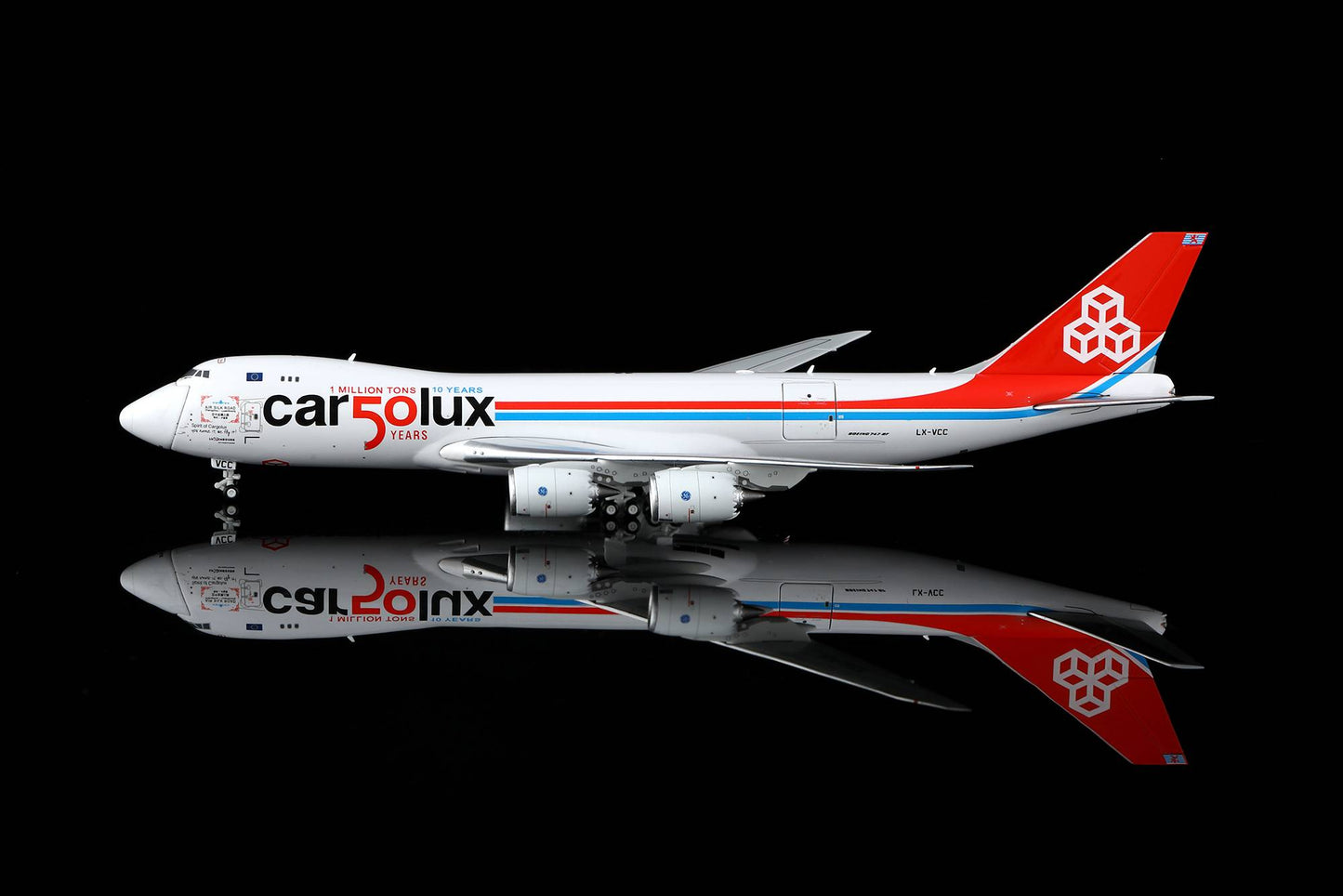HX Models 1:400 Cargolux Boeing 747-8F LX-VCC "50 Years" Interactive B632001C