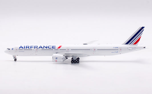 AV400 Air France Boeing 777-300ER F-GZNE AV4380