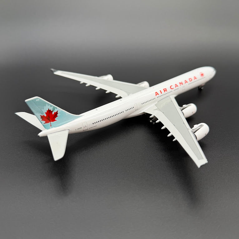 Phoenix Models 1:400 Air Canada Airbus A340-500 C-GKOM 12002