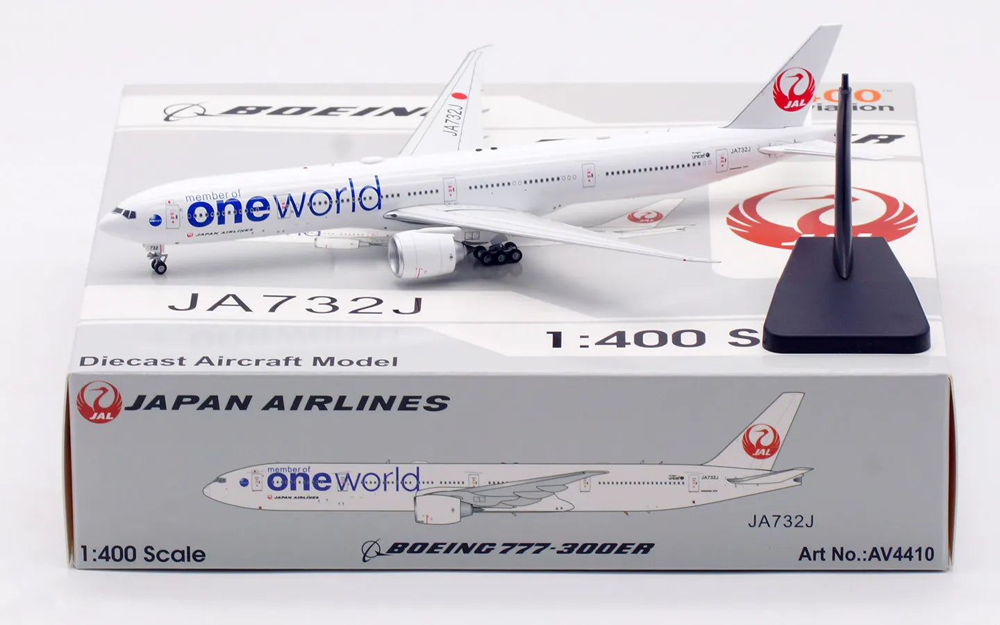 AV400 Japan Airlines Boeing 777-346ER JA372J "oneworld" AV4410