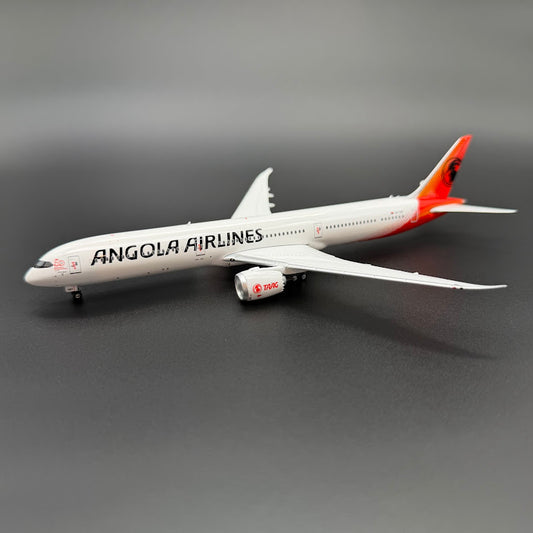 Phoenix Models 1:400 TAAG Angola Airlines Boeing 787-10 D2-TET 12040