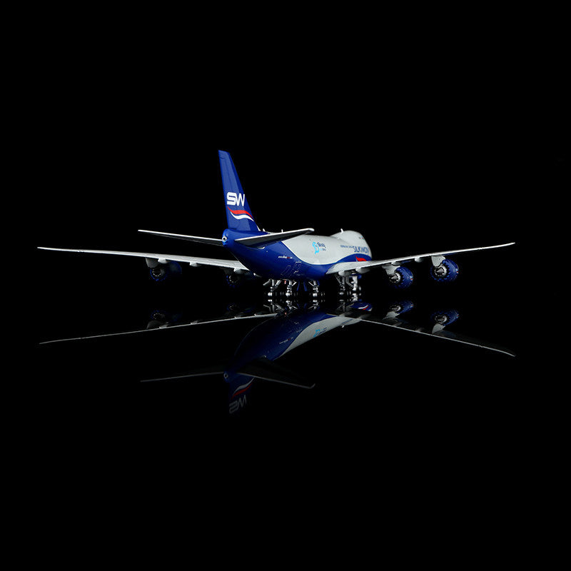 HX Models 1:400 Silk Way West Airlines Boeing 747-8F VQ-BVB