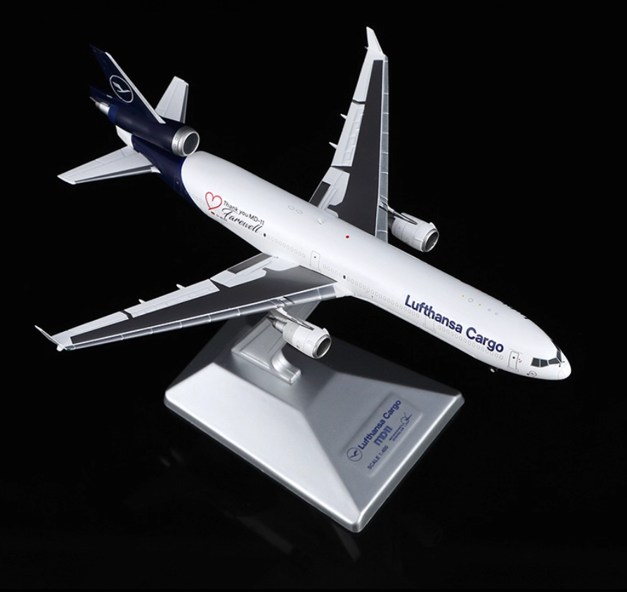 YY Wings 1:400 Lufhansa Cargo McDonnell Douglas MD-11F D-ALCC "Farewell"