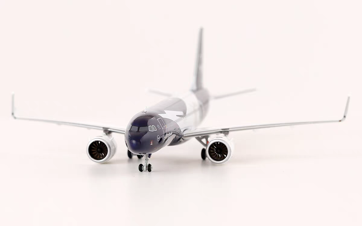 HX Models 1:400 Lufthansa Airbus A320neo D-AING "100th Anniversary"