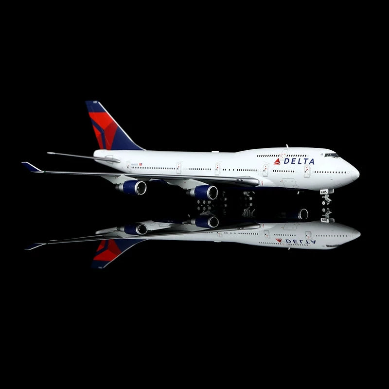 HX Models 1:400 Delta Air Lines Boeing 747-400 N665US B616601