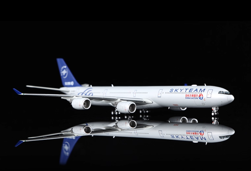 YY Wings 1:400 China Eastern Airbus A340-600 B-6053 "Skyteam"