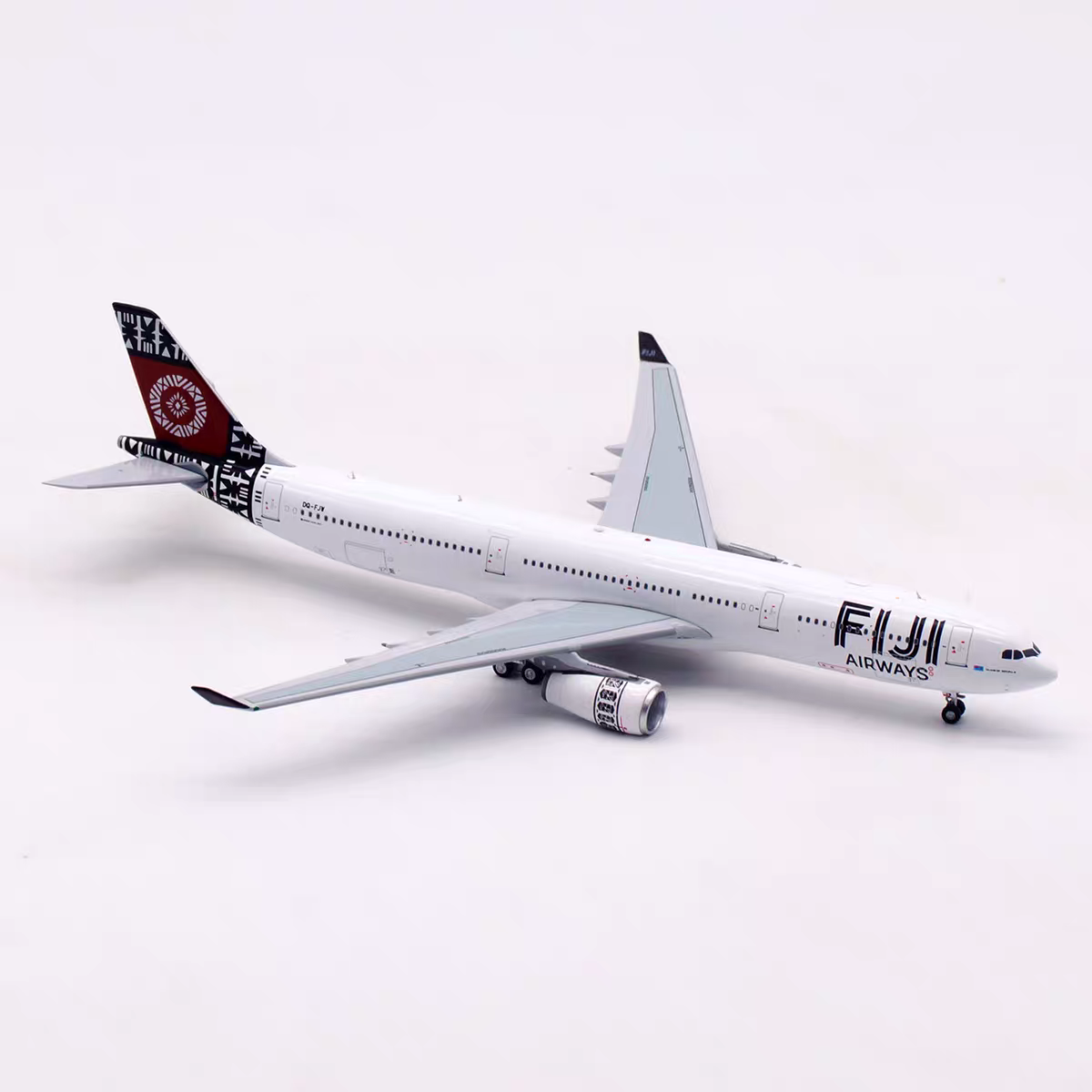 AV400 Fiji Airways Airbus A330-343 DQ-FJW AV4358