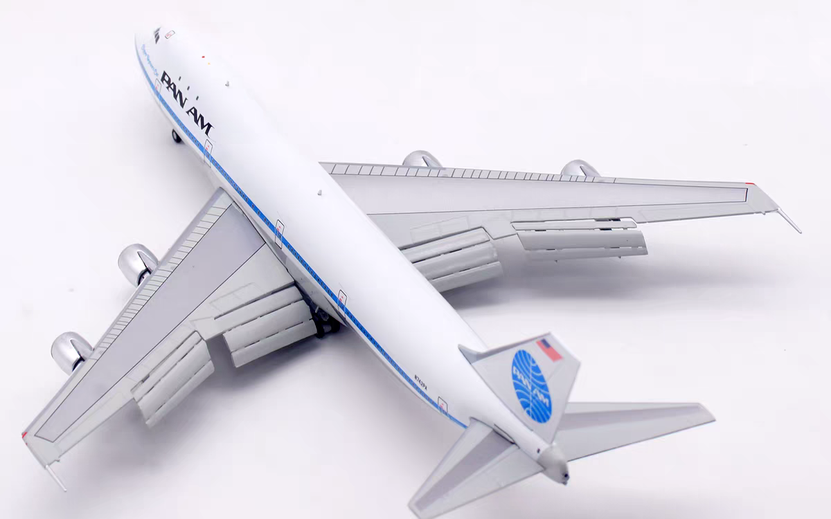 HX Models 1:400 Pan Am Boeing 747-200 N742PA "Clipper Neptune's Car"
