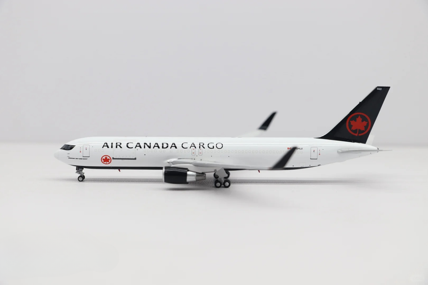 C Models 1:400 Air Canada Cargo Boeing 767-300F C-GHLU C0048