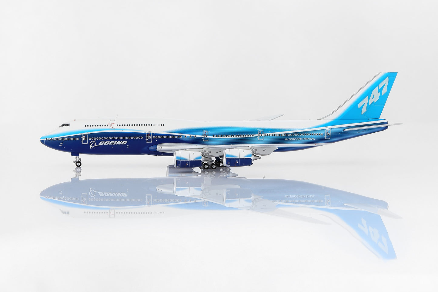HX Models 1:400 Boeing Company 747-8 "Blue House Livery"