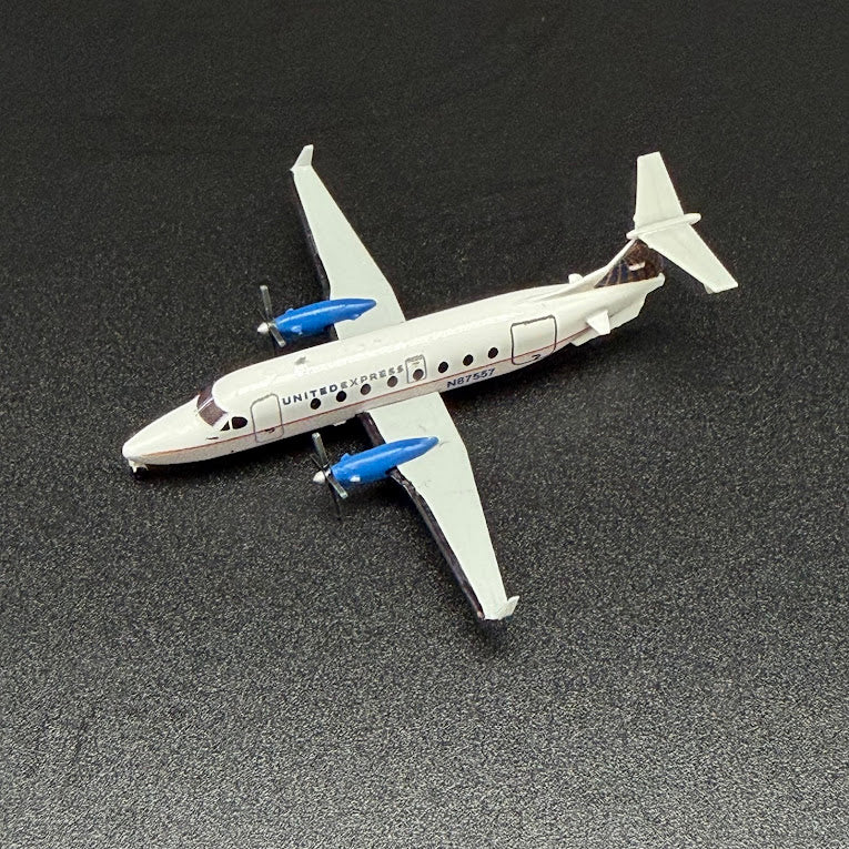 3D Design Deck 1:400 United Express Beechcraft B1900D N87557 130